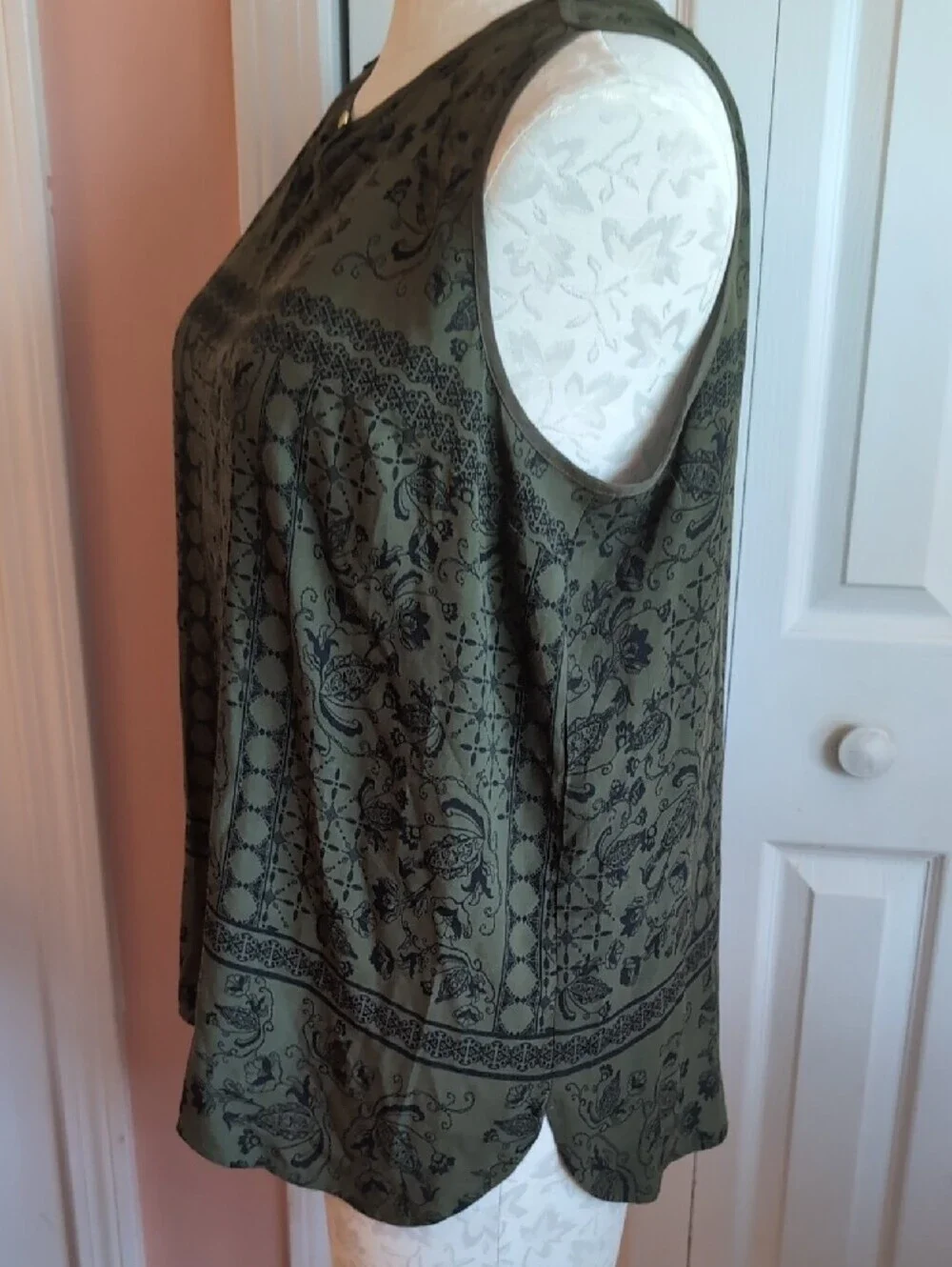 Liz Claiborne Olive/ Black Floral, Geometry, Baroque Sleeveless Top Size XL
